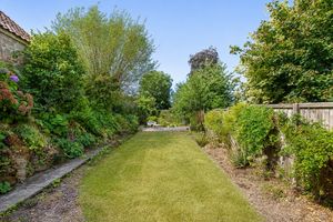 Garden_14WL- click for photo gallery